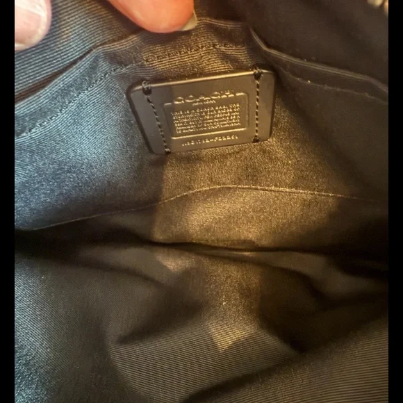 Coach East/West Crossbody With Pop Up Pouch Red Plaid Print F22252 EUC! ๐ - Picture 6 of 8